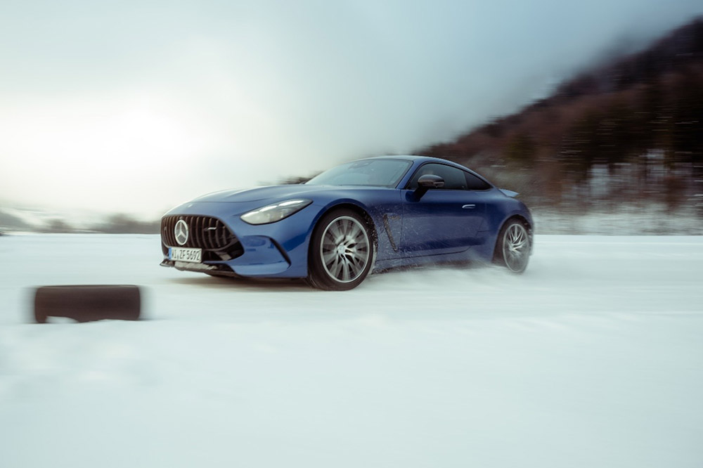 Mercedes-Benz Driving Events Berufsfahrer training in Saalfelden