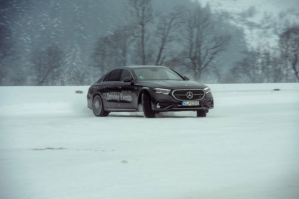 Mercedes-Benz Driving Events Berufsfahrer training in Saalfelden