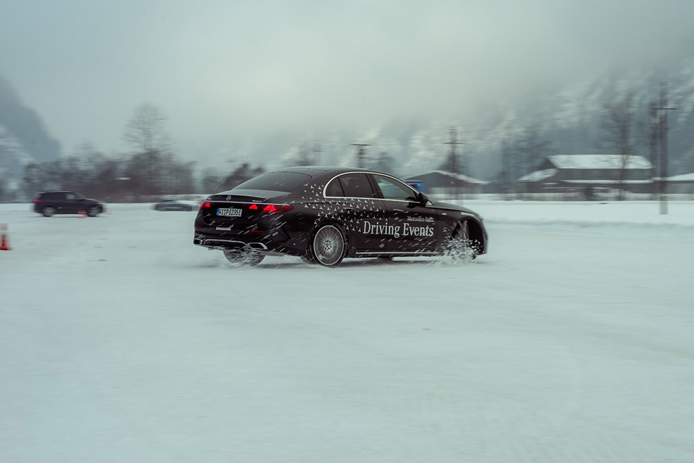 Mercedes-Benz Driving Events Berufsfahrer training in Saalfelden