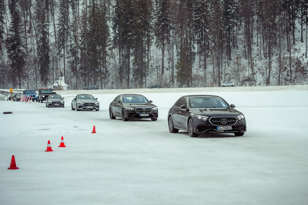 Mercedes-Benz Driving Events Berufsfahrer training in Saalfelden