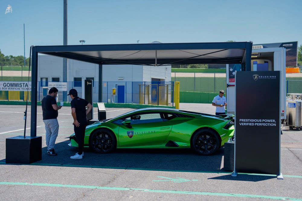 Lamborghini Accademia Mach II in the Temerario
