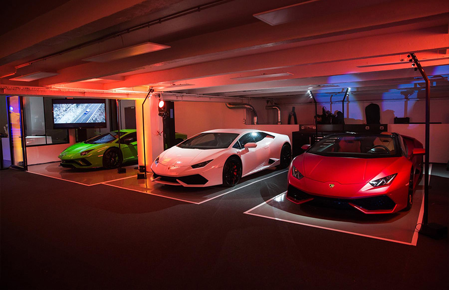 Lamborghini Urus Paris Dealership