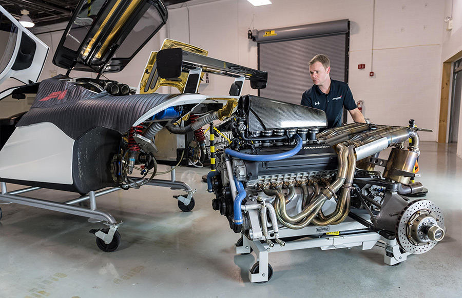 McLaren F1 Service Center