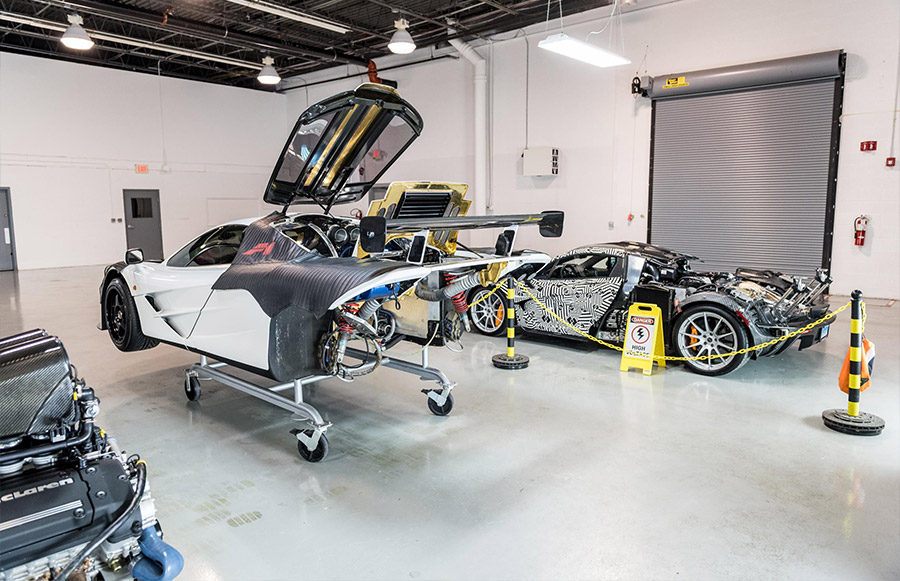 McLaren F1 Service Center