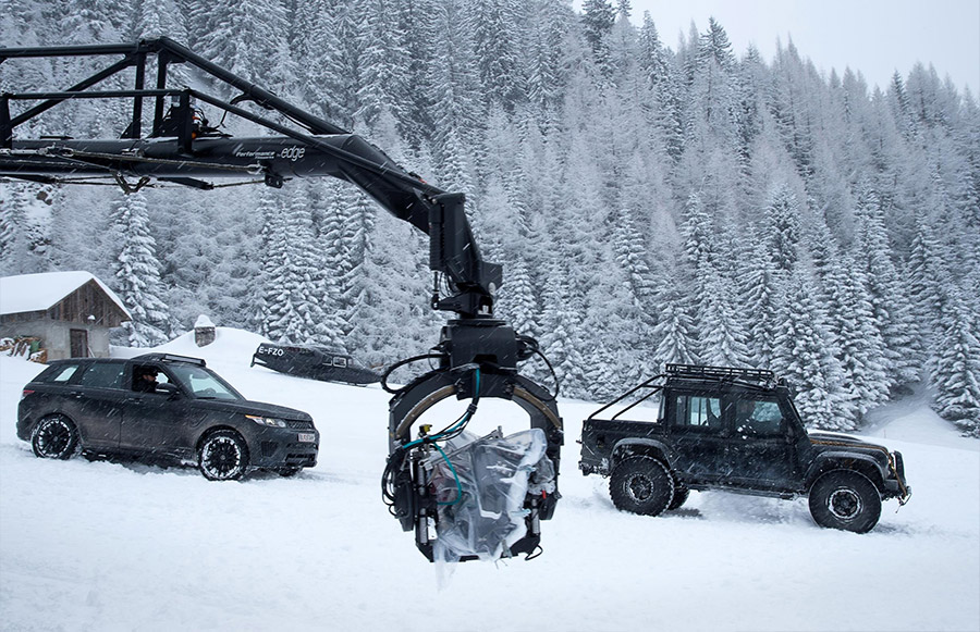James Bond Agent 007 Jaguar land Rover Experience Solden Austria