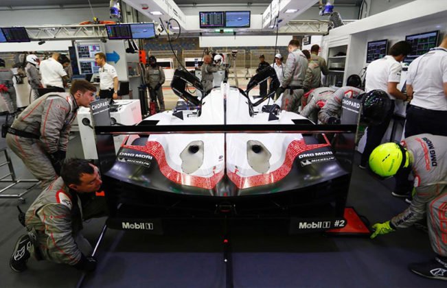 magnus walker mark webber porsche