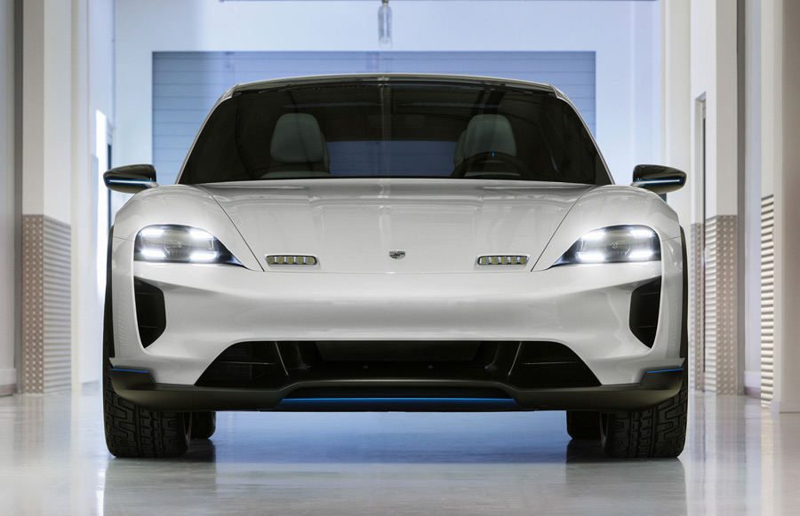 Porsche Mission E Cross Turismo